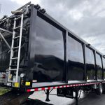 Semi-remorque plancher mobile